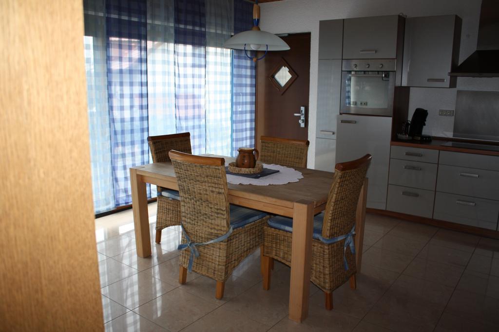 Apartment Charlotte Neunkirchen  Rom bilde